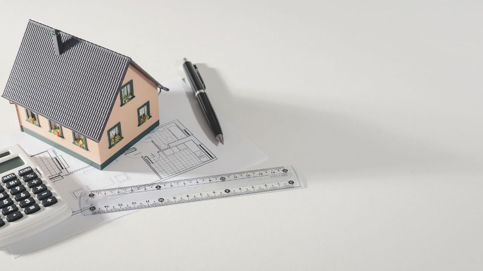 Energy Efficiency Tips from Blindster.com