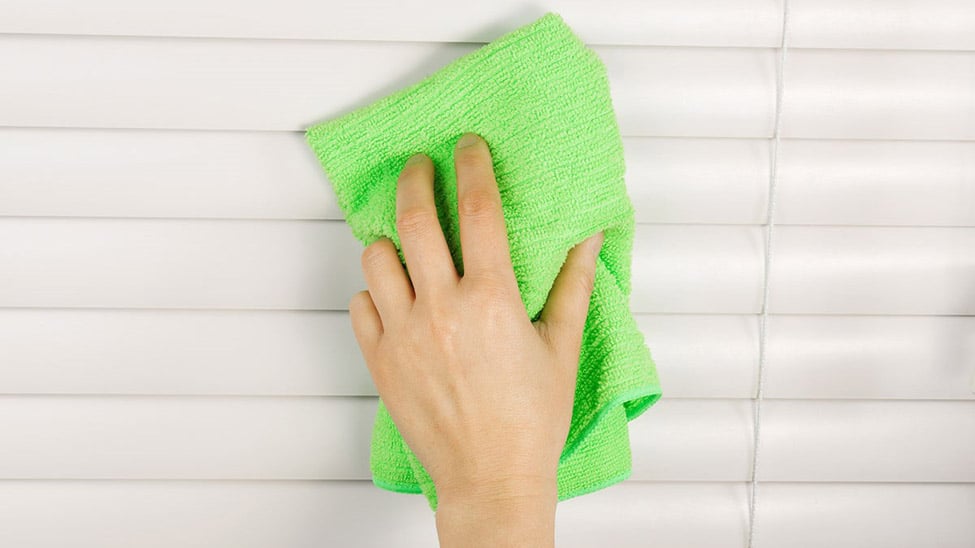 Clean your aluminum blinds the right way