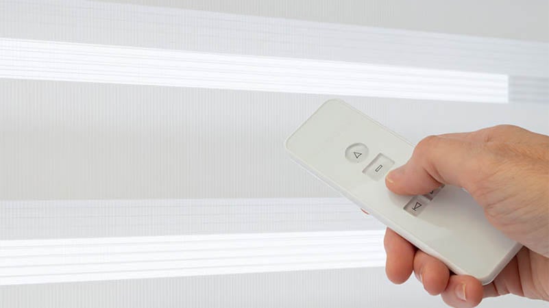 Motorized sheer horizontal shades with remote