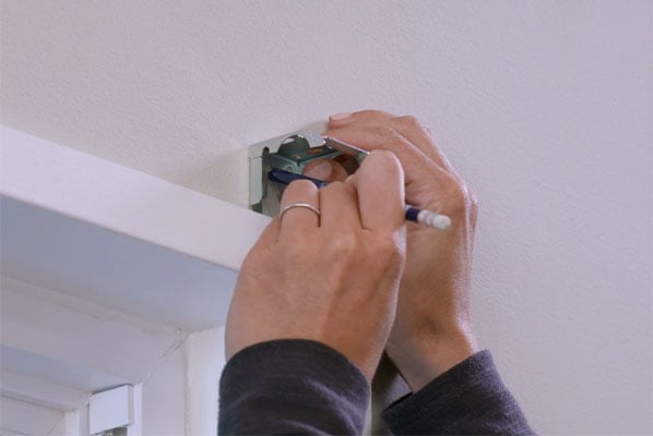 Marking bracket positions