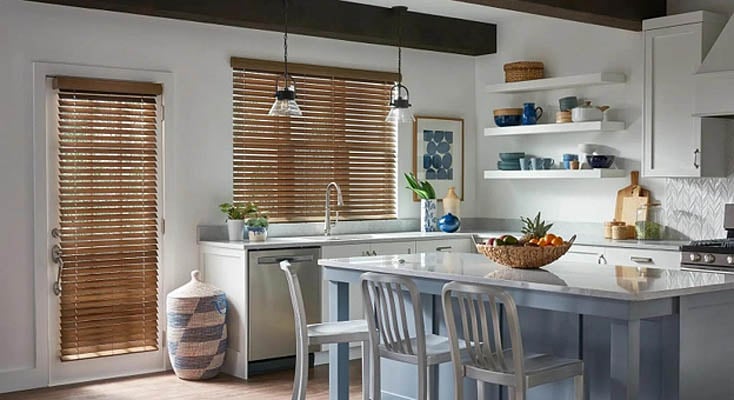 Dust resistant faux wood blinds