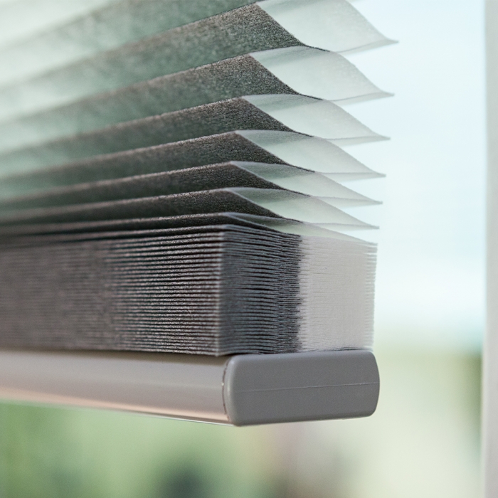 Side view of single cell shades