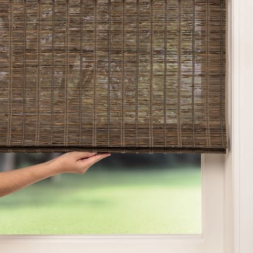 Bamboo shade with cordless lift option