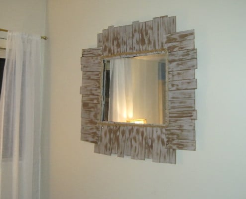 Hang the mirror - done!